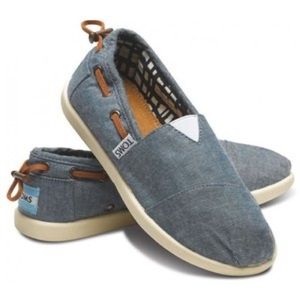 Toms